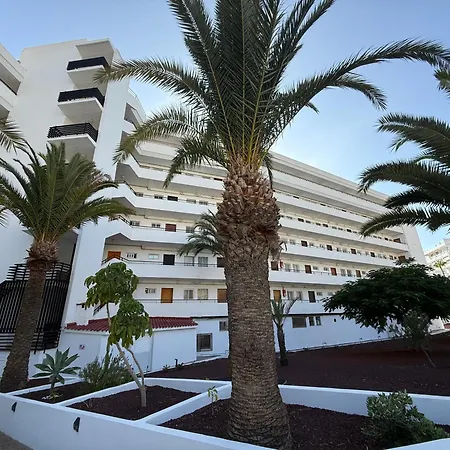 Cozy Ocean And La Gomera View * Playa de las Americas (Tenerife)