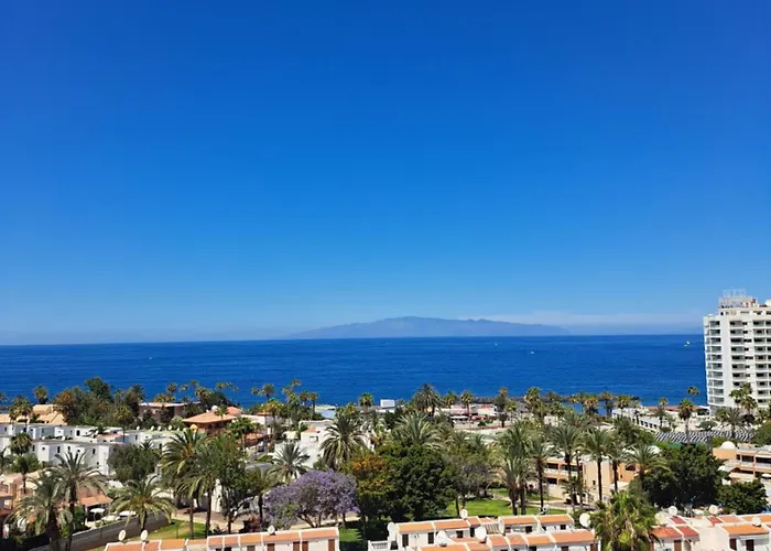 Cozy Ocean And La Gomera View