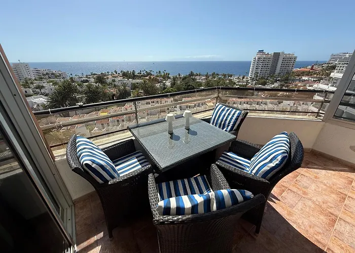 Cozy Ocean And La Gomera View Playa de las Américas