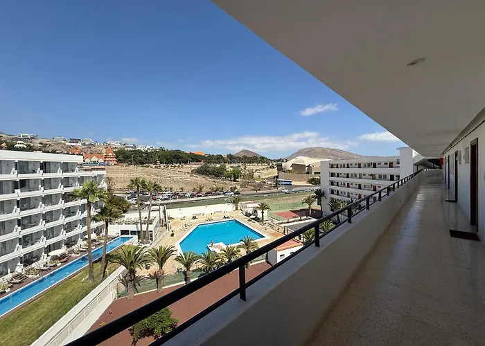 Cozy Ocean And La Gomera View