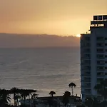 Cozy Ocean And La Gomera View * Playa de las Americas (Tenerife)